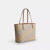 City-Tote-Bag aus „Rainbow Signature Canvas“