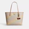 City-Tote-Bag aus „Rainbow Signature Canvas“