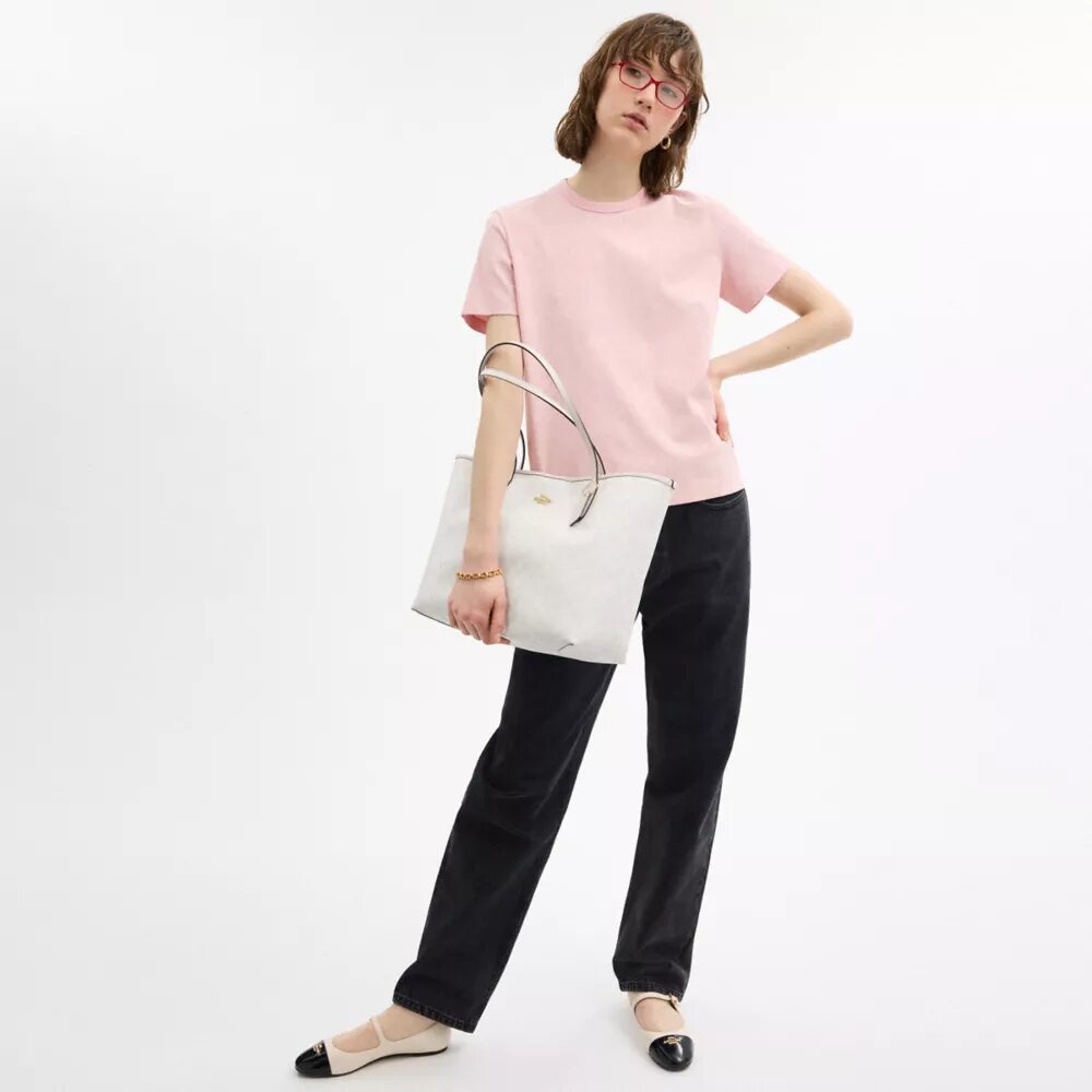City-Tote-Bag aus Signature Canvas