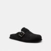 Clogs mit Schnalle