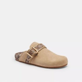 Clogs mit Schnalle