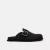 Clogs mit Schnalle