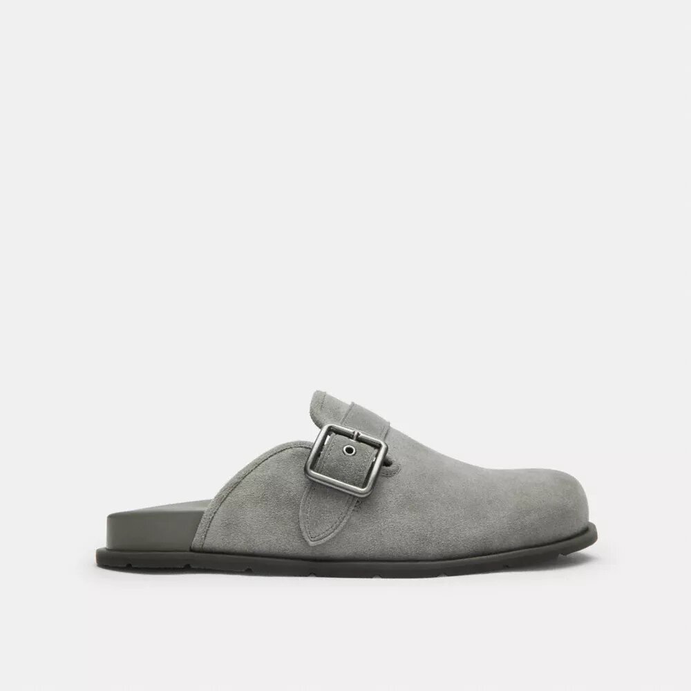 Clogs mit Schnalle