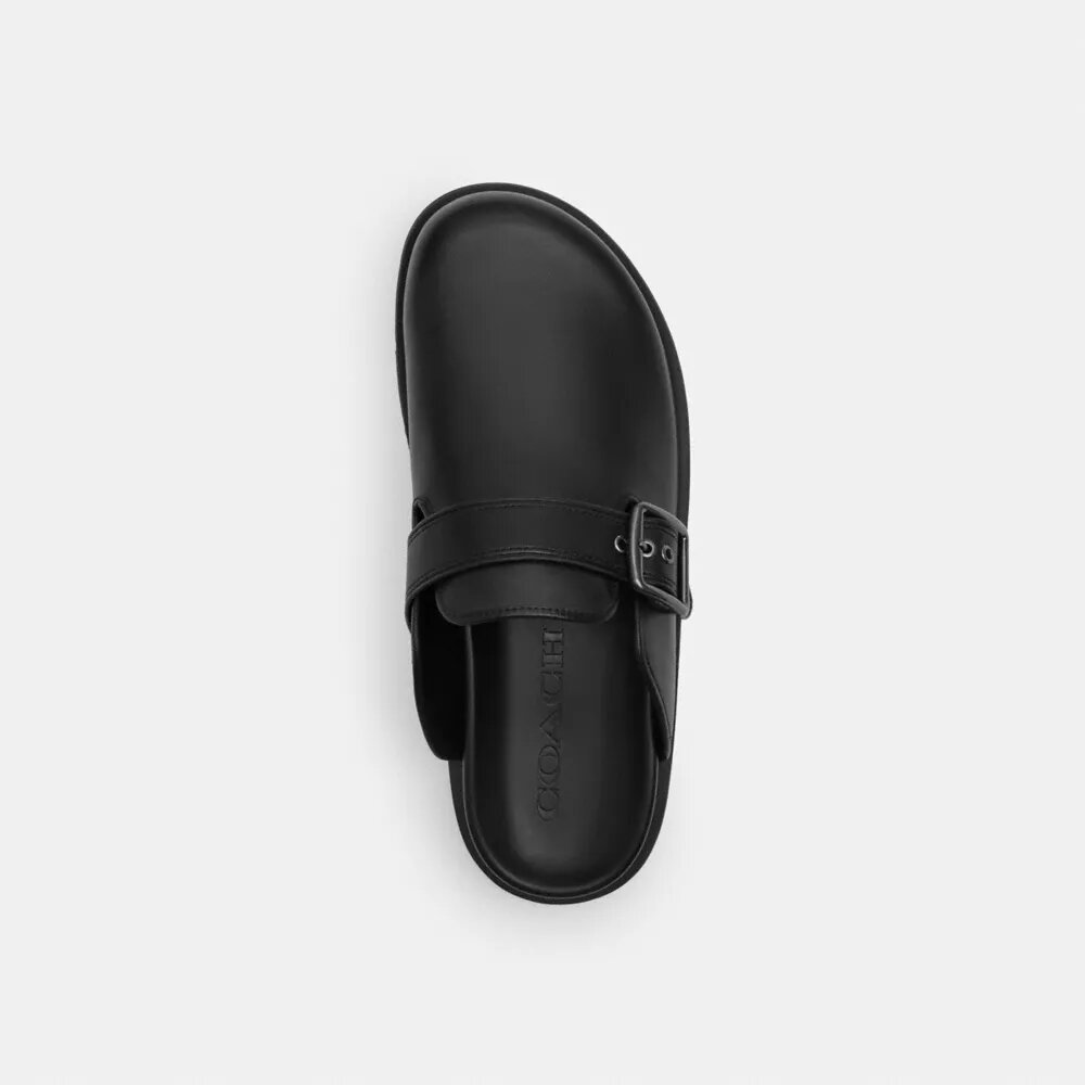 Clogs mit Schnalle