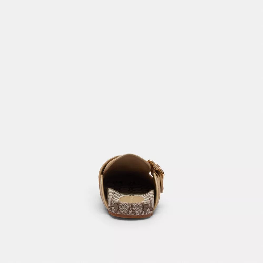 Clogs mit Schnalle