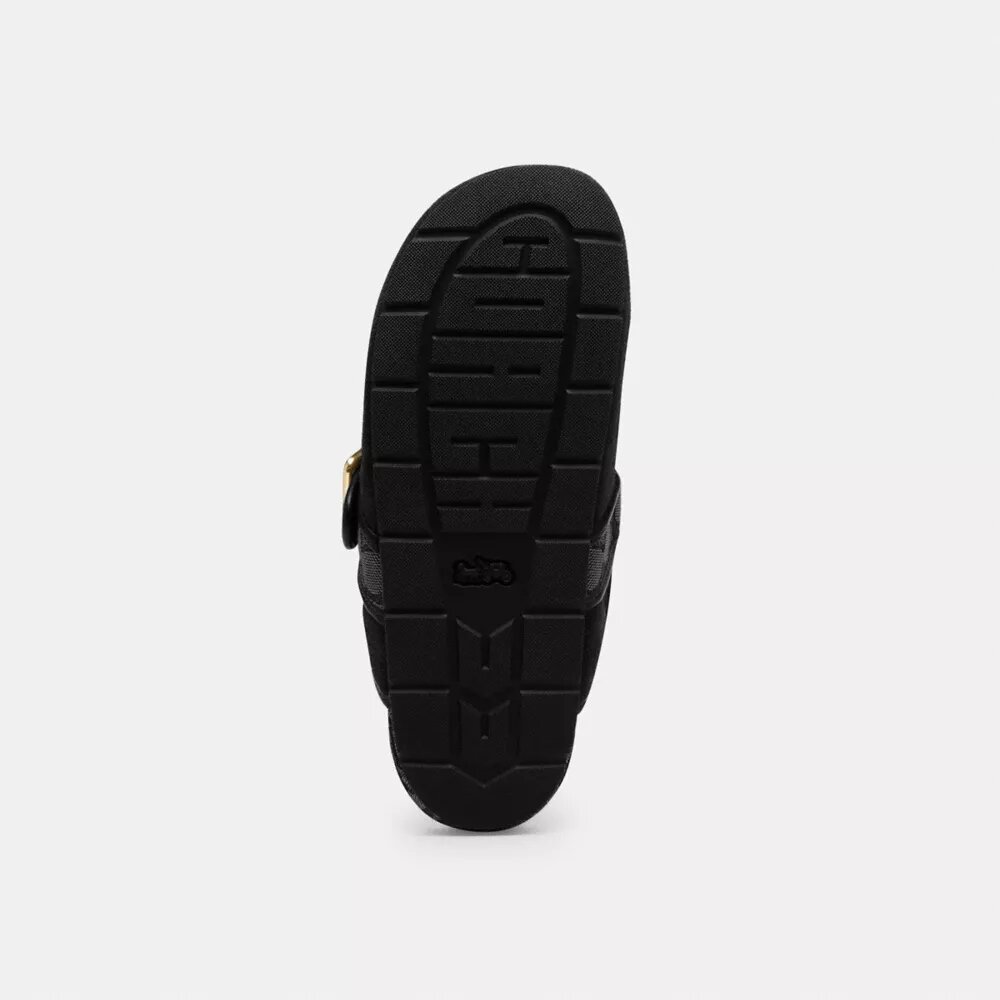 Clogs mit Schnalle