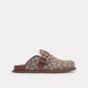 Clogs mit Schnalle aus unserem charakteristischen Jacquard