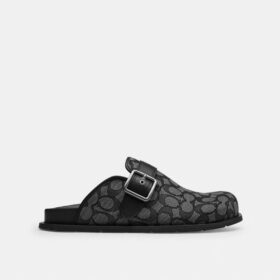 Clogs mit Schnalle aus unserem charakteristischen Jacquard
