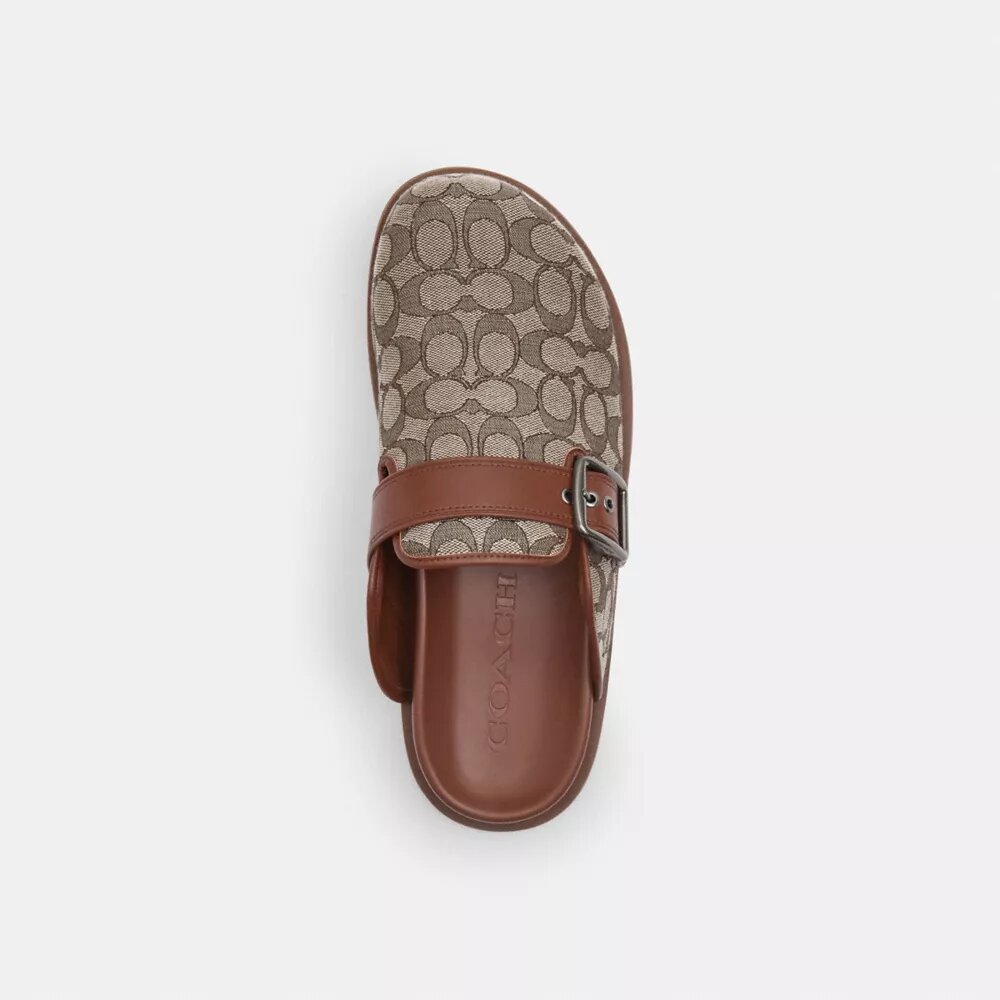 Clogs mit Schnalle aus unserem charakteristischen Jacquard