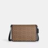 Colby Messenger-Tasche 32 aus Signature Canvas