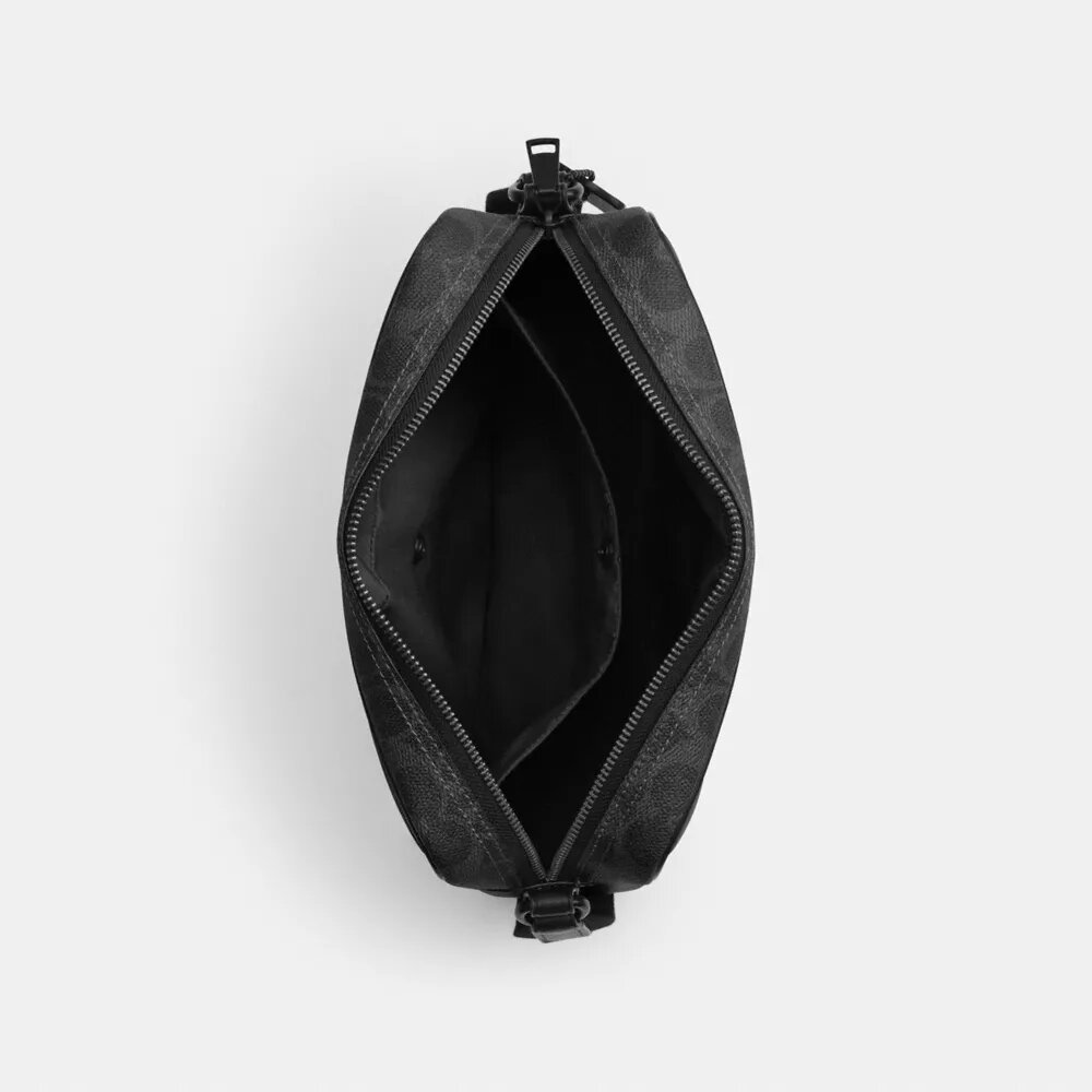 Colton Umhängetasche 25 aus Signature Canvas