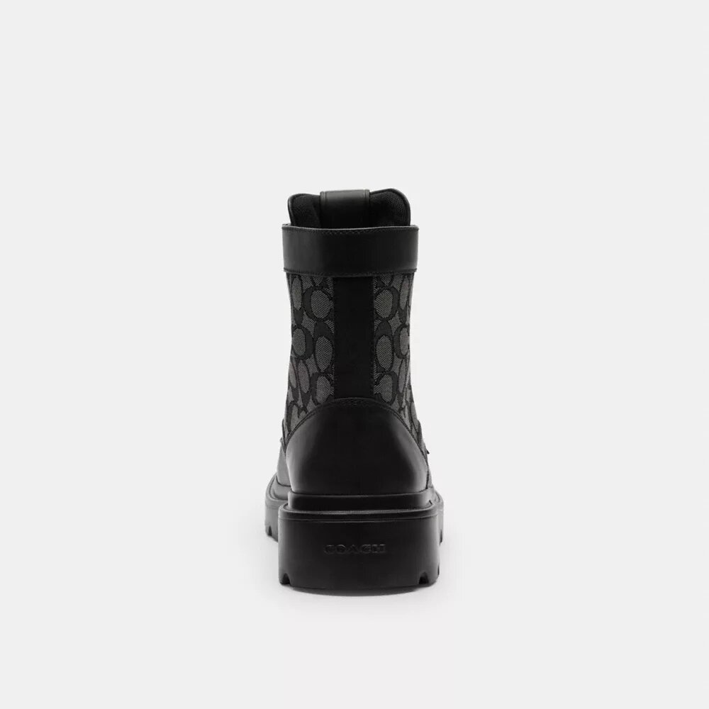 Combat-Boots mit charakteristischem Jacquard