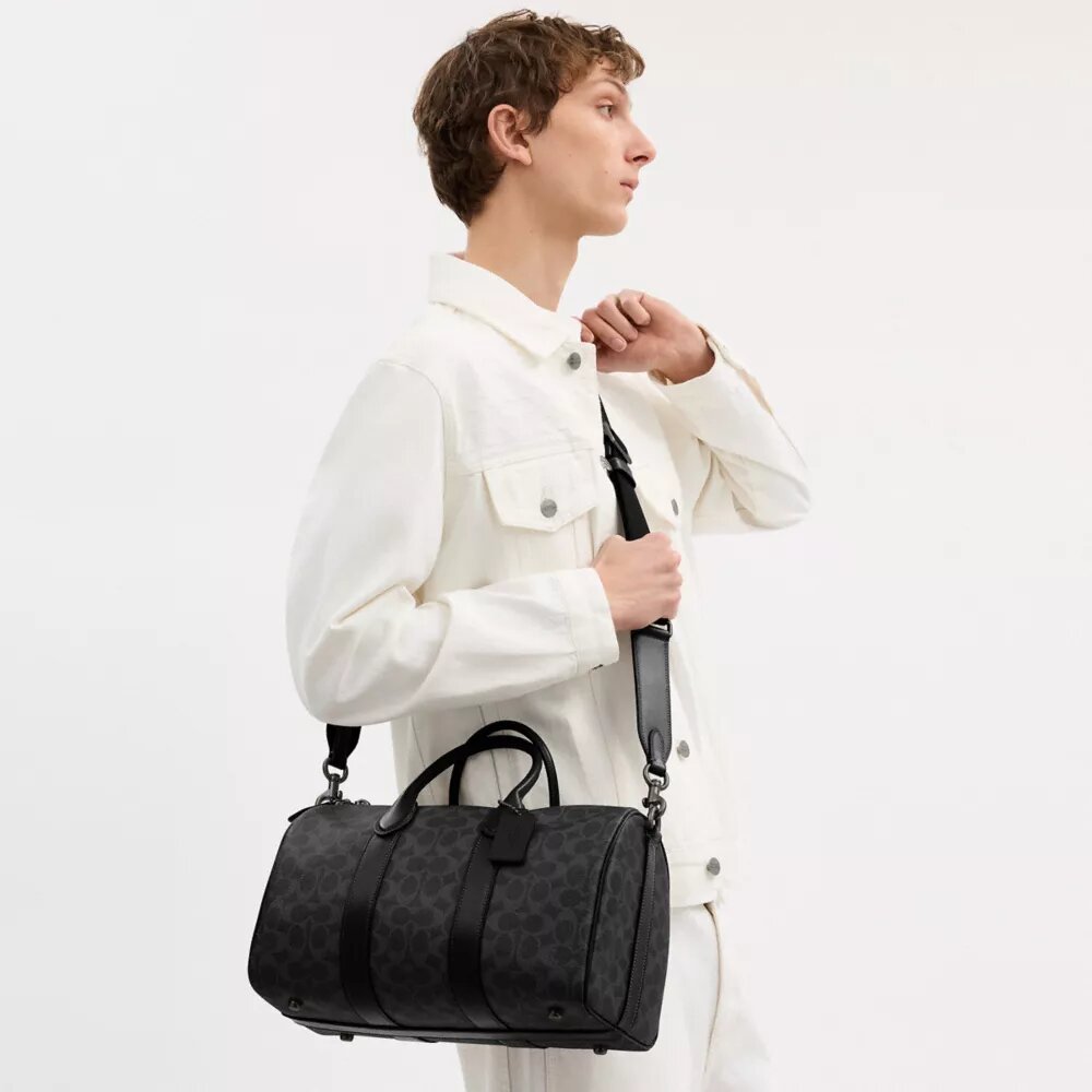 Compass Bag 35 aus Signature Canvas