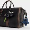 Compass Bag 35 aus Used-Leder mit Anhängern