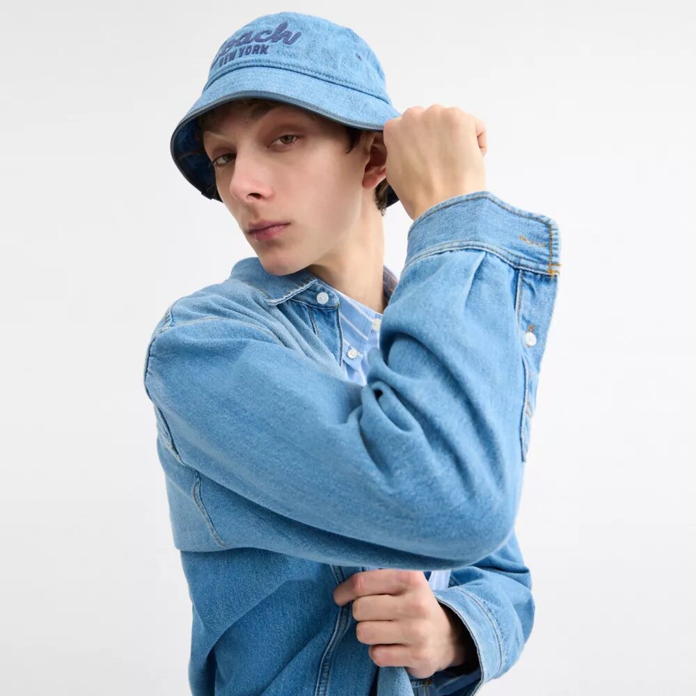 Denim-Bucket-Hat mit gesticktem „Coach Script“