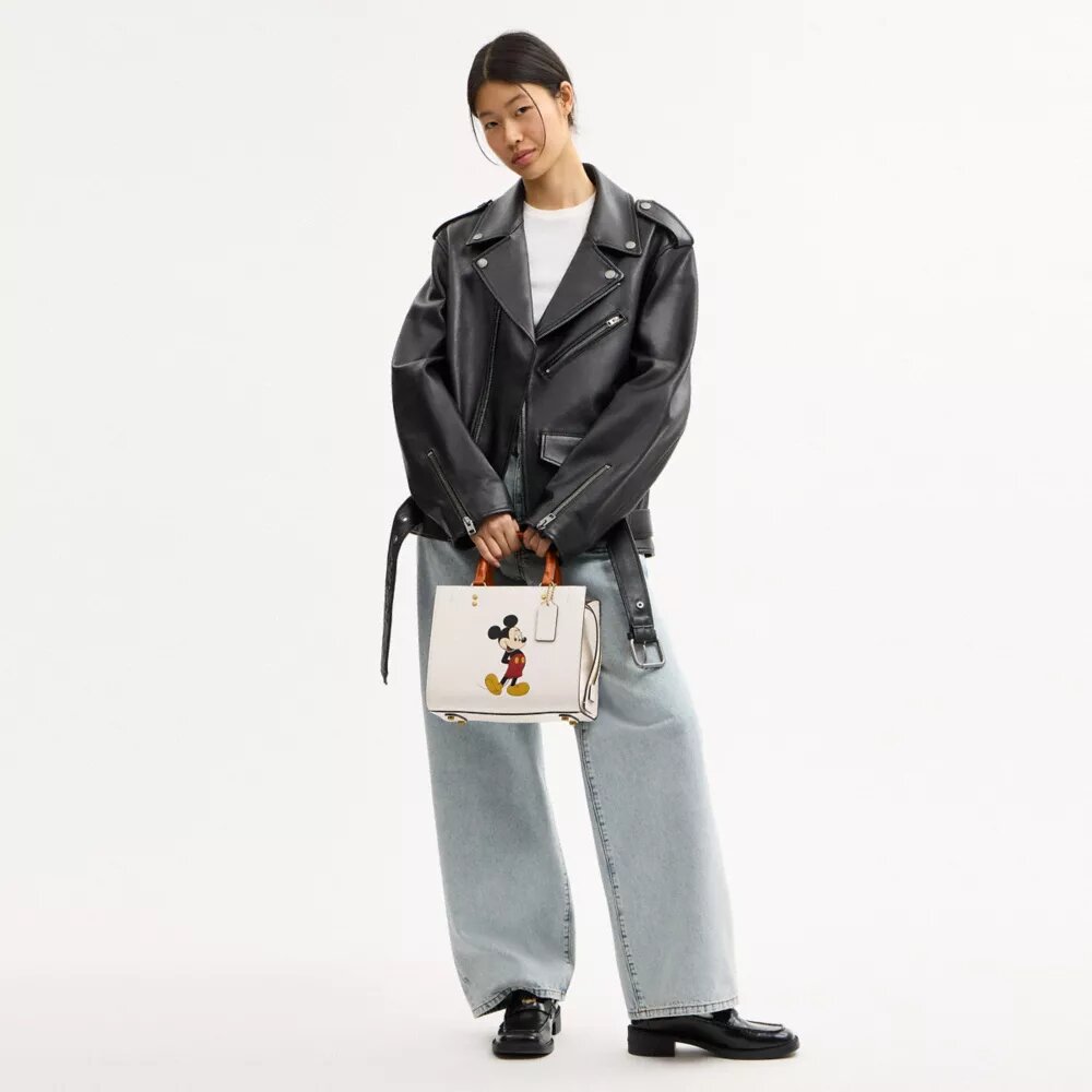 Disney X Coach Rogue-Taschen 25 mit Mickey Mouse