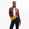 Disney X Coach Swinger-Tasche aus regenerativem Leder mit Mickey Mouse und Freunden