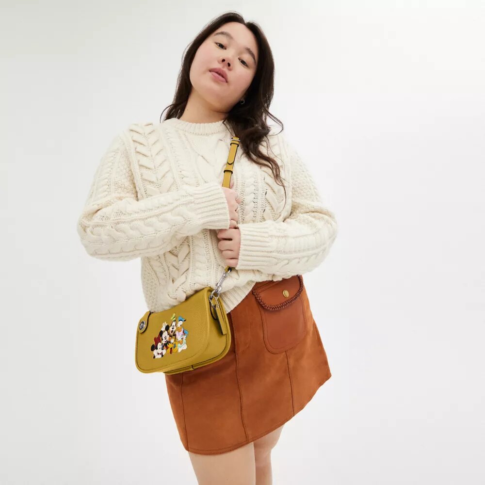 Disney X Coach Swinger-Tasche aus regenerativem Leder mit Mickey Mouse und Freunden