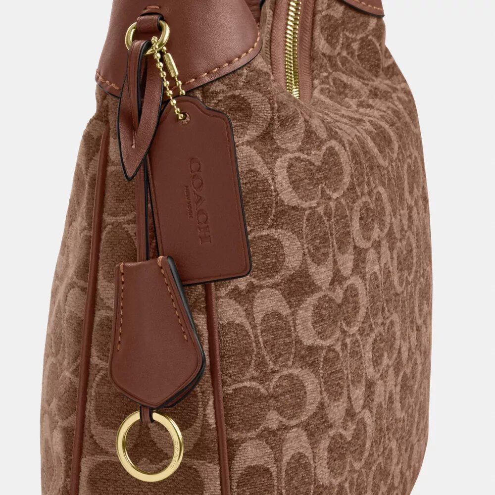 Ella-Schultertasche aus charakteristischem Chenille