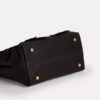 Emory-Handtasche mit Tragegriff und Blumenapplikation