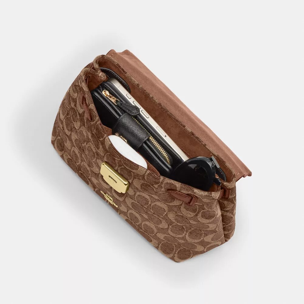 Emory-Tasche mit Tragegriffen aus charakteristischem Chenille