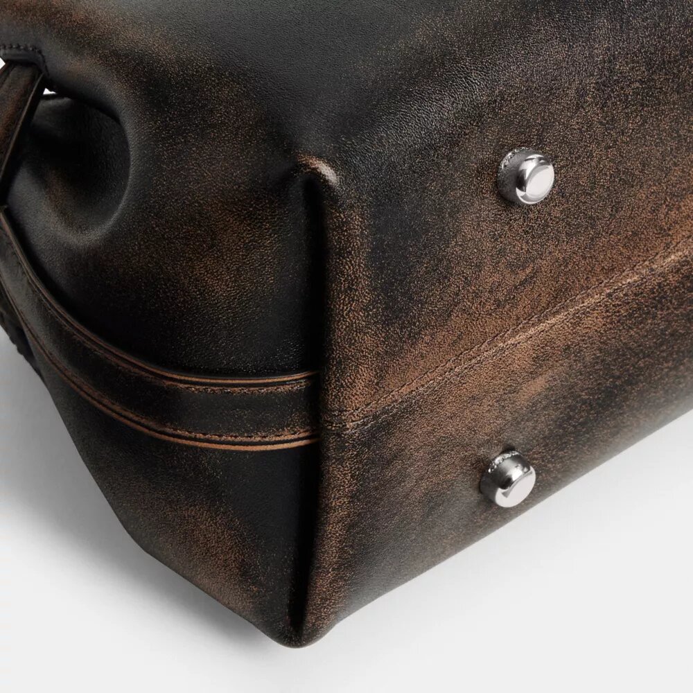 Empire Carryall-Tasche 34 aus „Loved Leather“