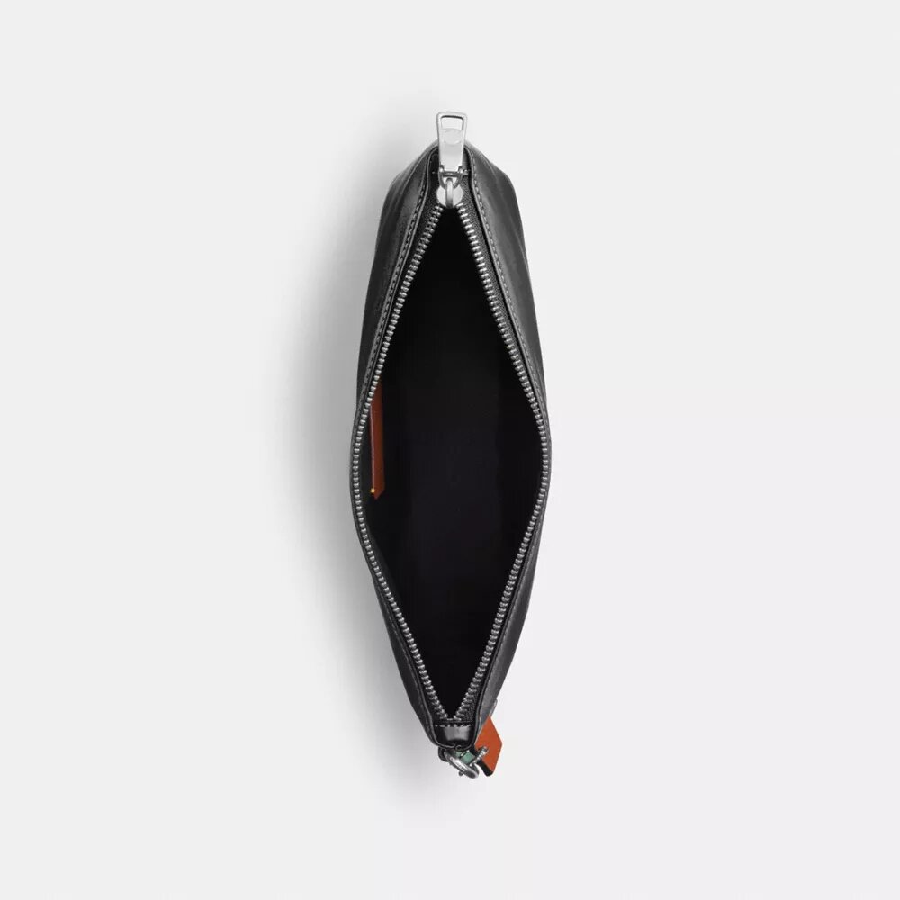 Etui mit Anhängern