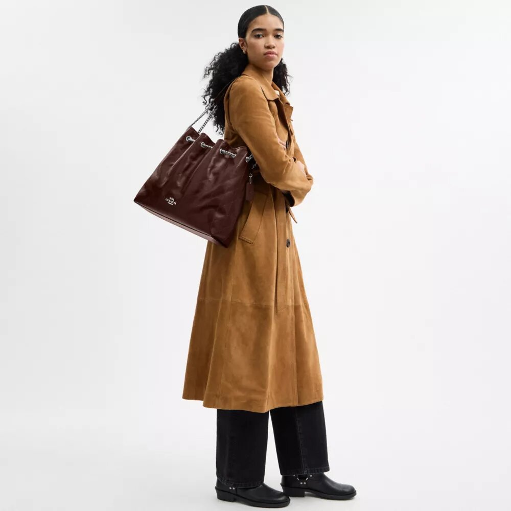 Evelyn Große Schultertasche mit Steppung