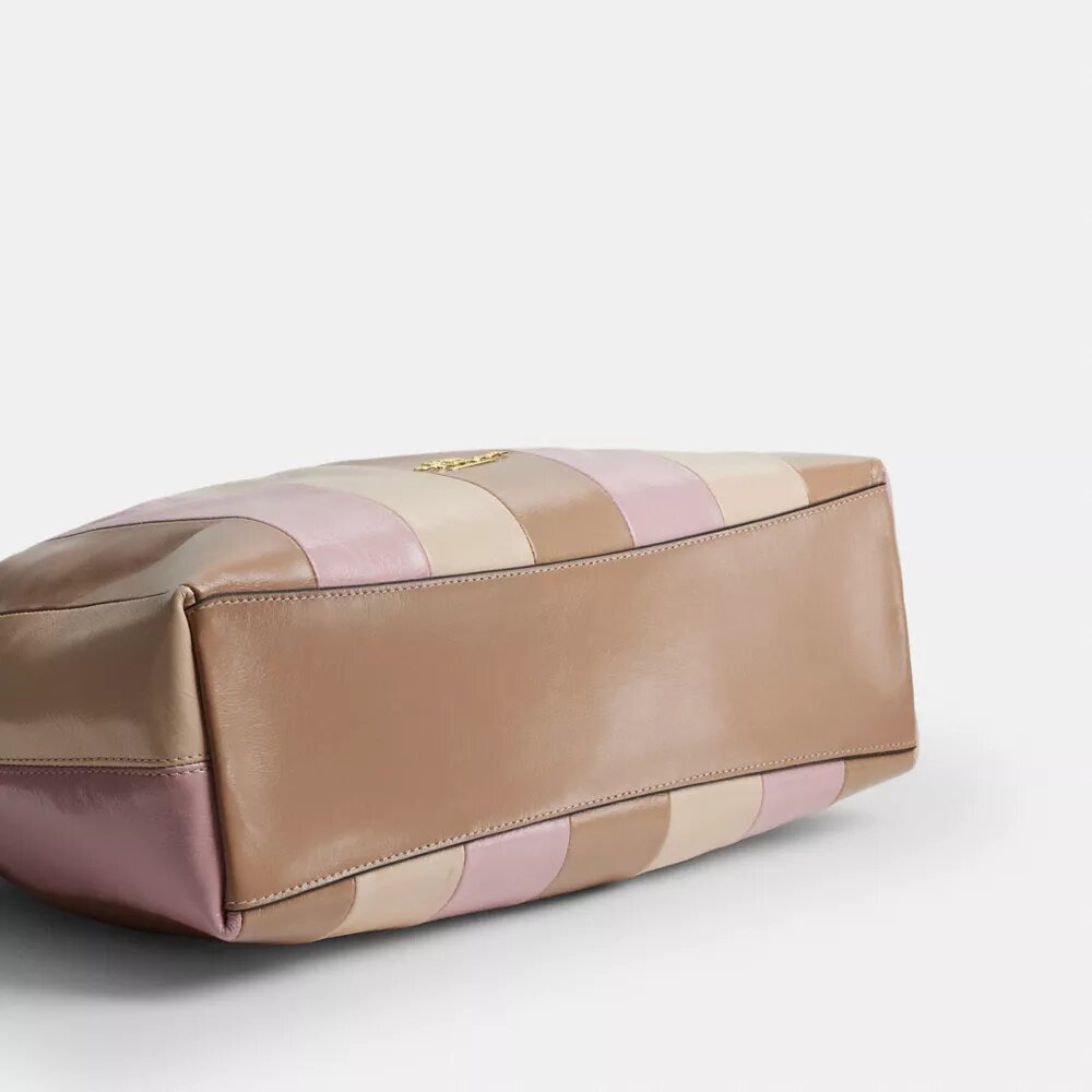 Evelyn-Schultertasche mit gestreiftem Patchwork