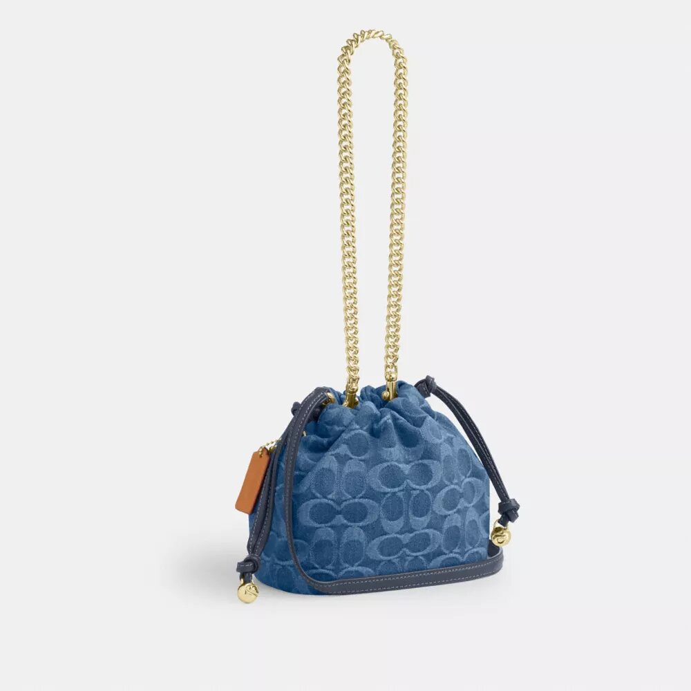 Faye Mini-Kordelzugtasche aus Signature-Denim