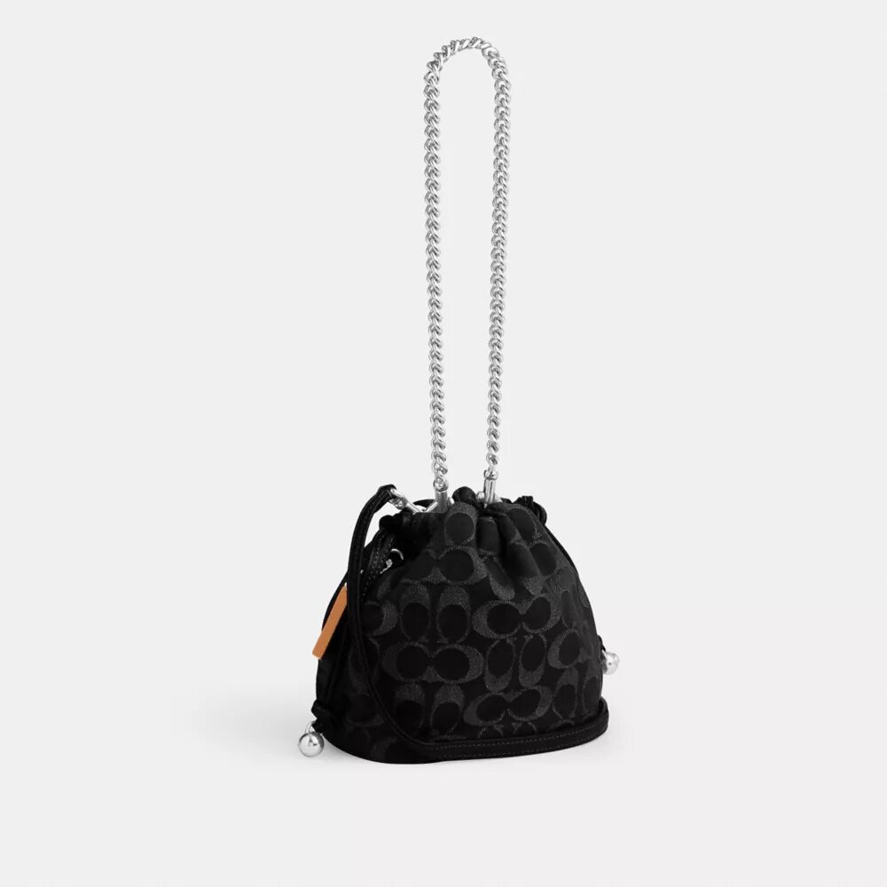 Faye Mini-Kordelzugtasche aus Signature-Denim