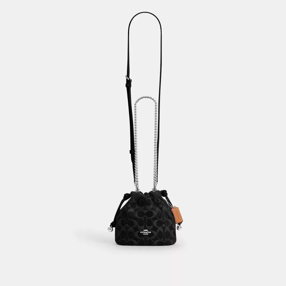 Faye Mini-Kordelzugtasche aus Signature-Denim