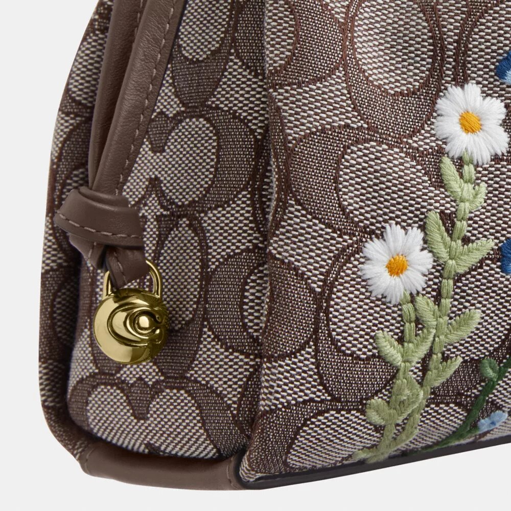 Faye-Schultertasche aus charakteristischem Jacquard mit Blumenstickerei