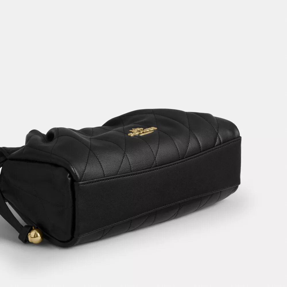 Faye-Schultertasche mit Steppung