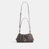 Faye-Schultertasche mit Steppung