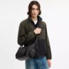 Finn Umhängetasche mit Taschen aus Signature Canvas