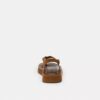 Flatform-Plateausandalen mit geformtem C
