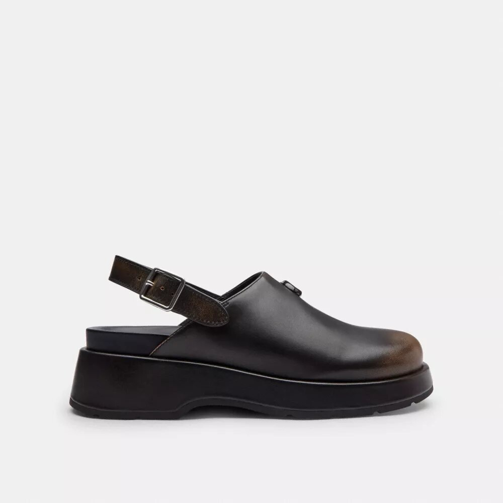 Geformte C-Plateau-Clogs aus „Loved“-Leder