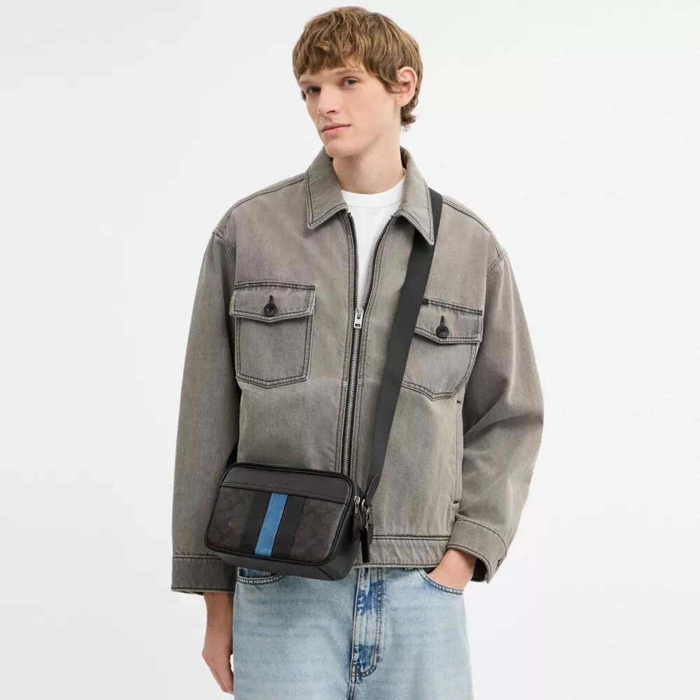 Graham-Umhängetasche aus Signature Canvas mit Varsity-Streifen