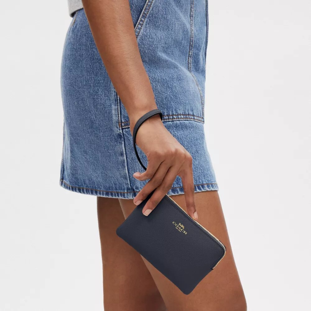 Handgelenktasche mit Reißverschluss an der Ecke