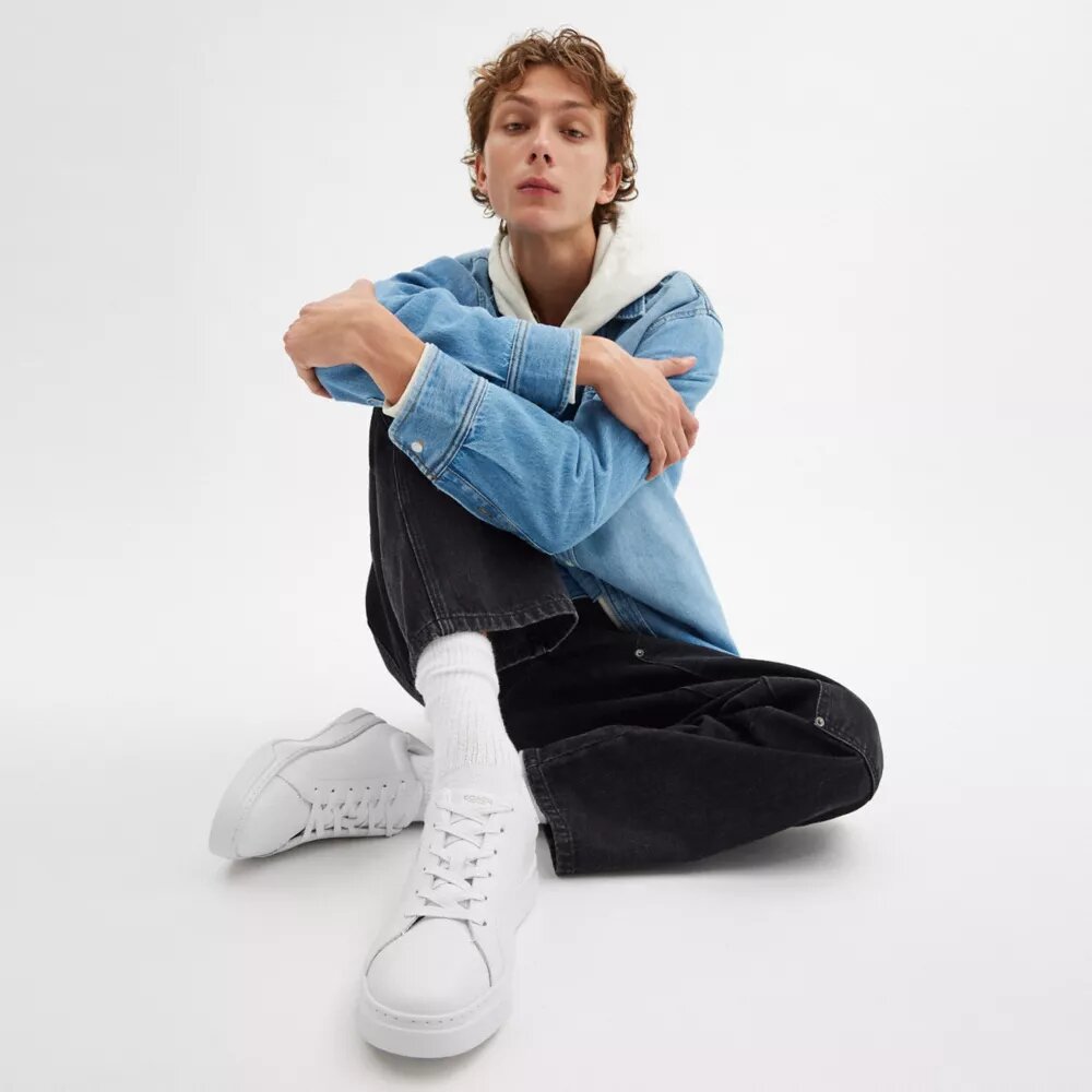 High-Top-Sneaker