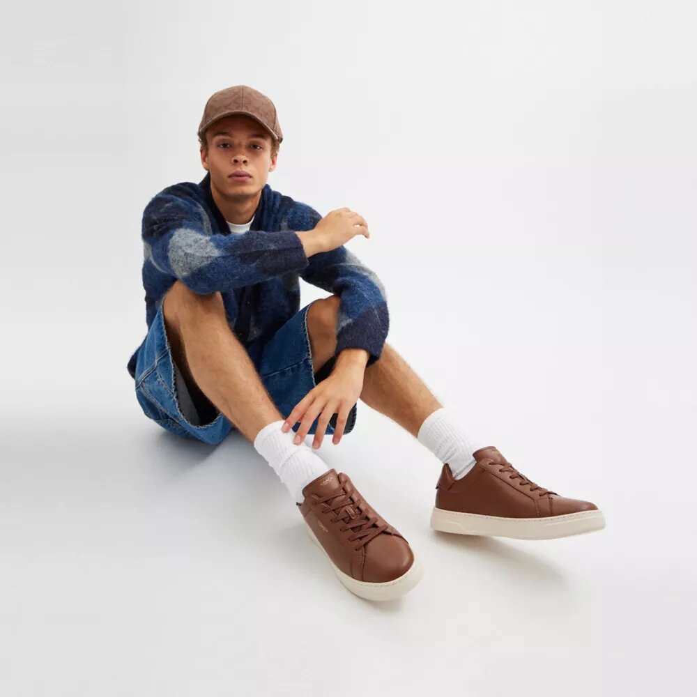 High-Top-Sneaker