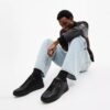 High-Top-Sneaker