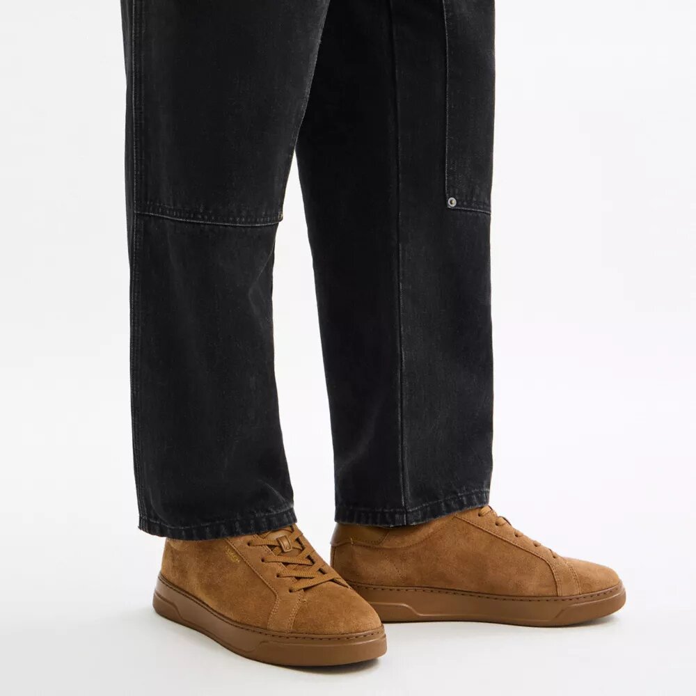 High-Top-Sneaker