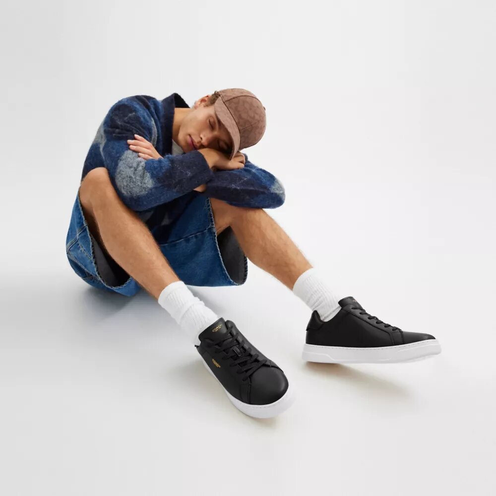 High-Top-Sneaker