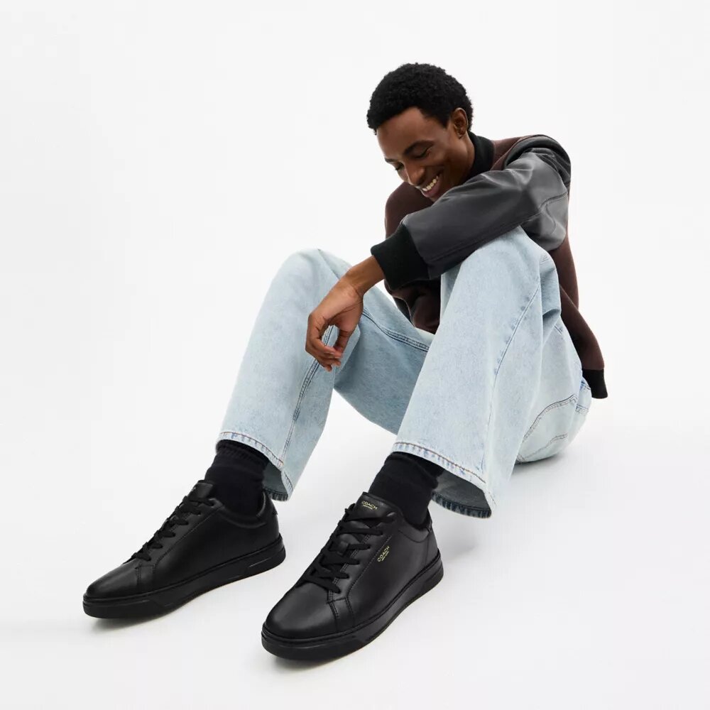 High-Top-Sneaker