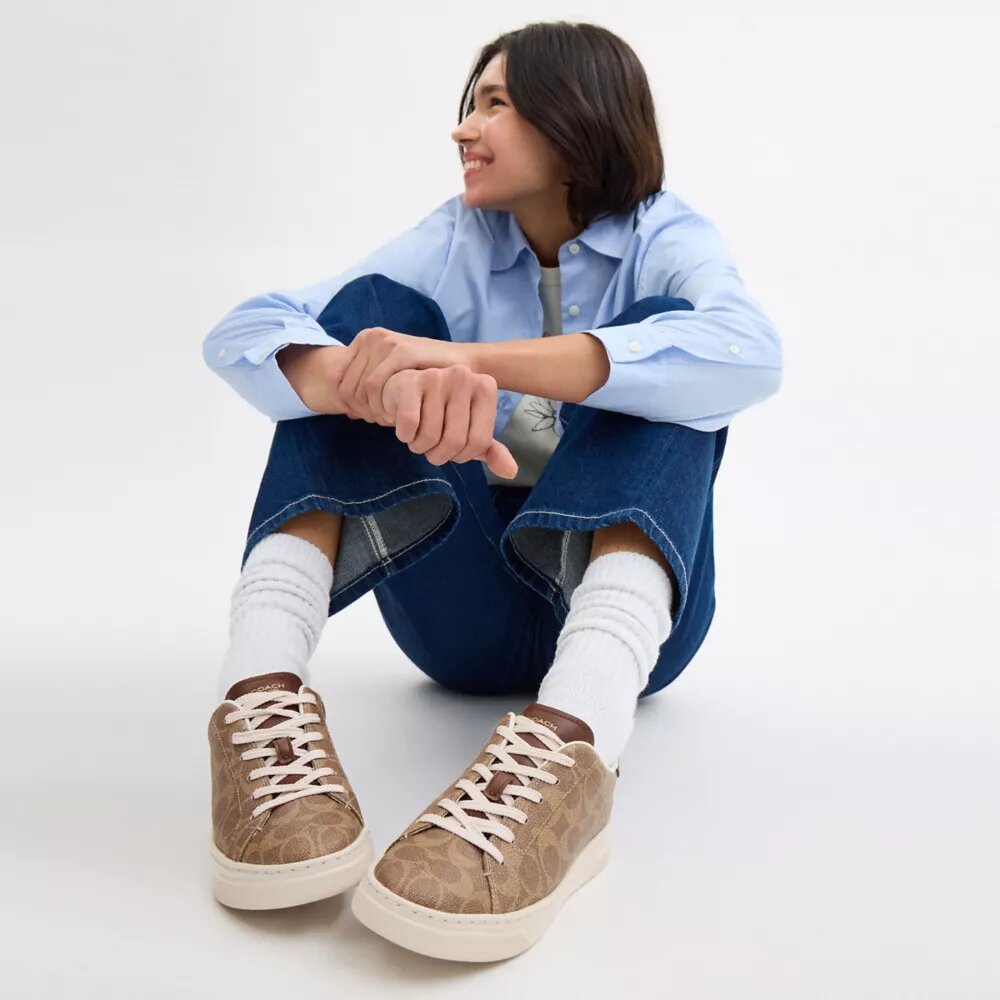 High-Top-Sneaker aus Signature Canvas