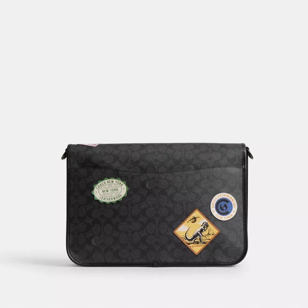 Hitch-Messenger-Tasche aus Signature Canvas mit Aufnähern