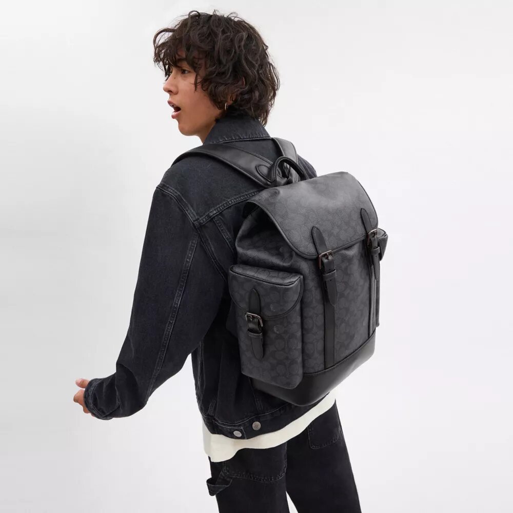 Hitch-Rucksack aus Signature Canvas