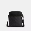 Houston Flight Bag aus Signature Canvas